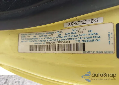 2001 Volkswagen New Beetle Gls z USA, uszkodzony, nr VIN 3VWCK21CX1M451363